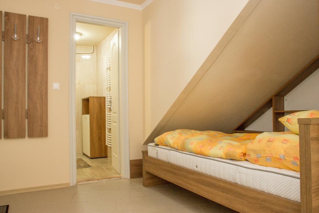 Gardi Apartman Szekszárd Extérieur photo