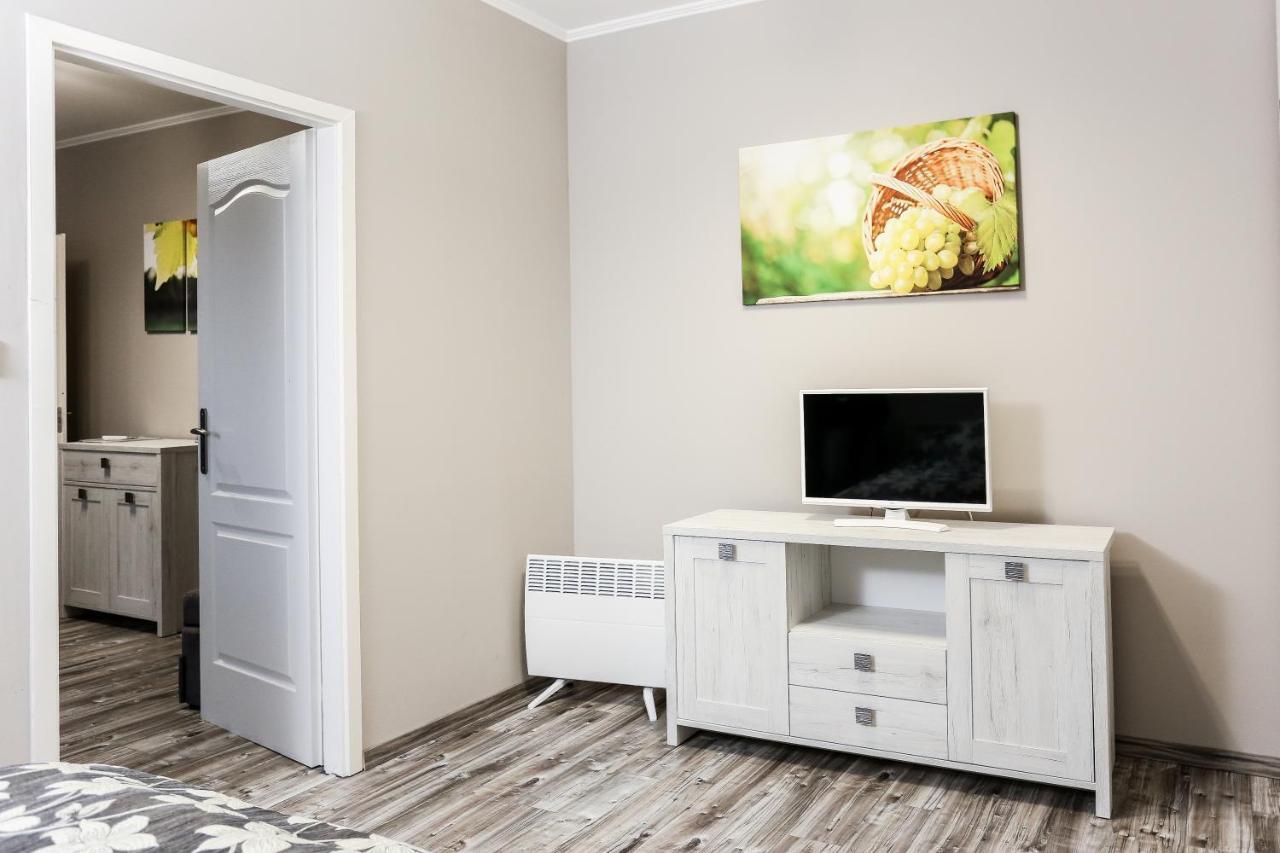 Gardi Apartman Szekszárd Extérieur photo