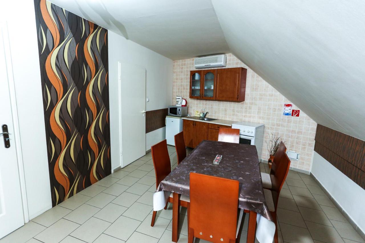 Gardi Apartman Szekszárd Extérieur photo